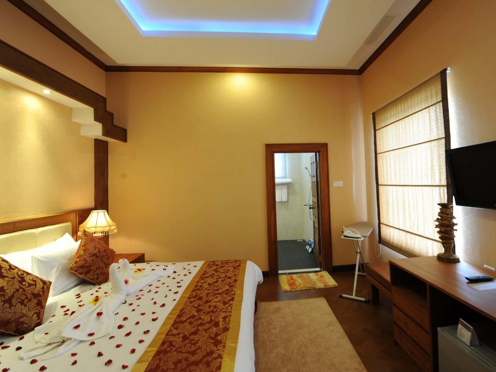 The Golden Lake Hotel Naypyidaw Exterior foto